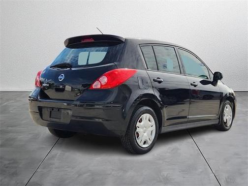 2012 Nissan Versa 1.8 S