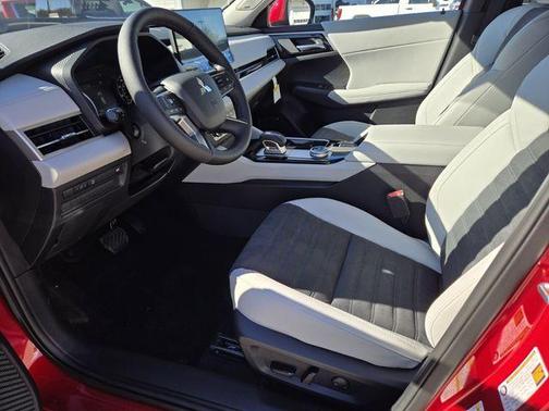 Diamond 2026 Mitsubishi Outlander SE