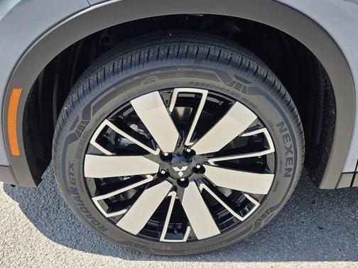 Moonstone 2026 Mitsubishi Outlander SE