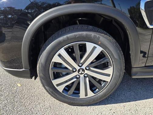 Black 2026 Mitsubishi Outlander Sport 2.0 SE