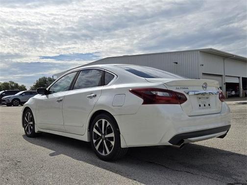 2017 Nissan Altima 2.5 SR