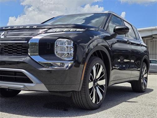 2025 Mitsubishi Outlander Platinum Edition