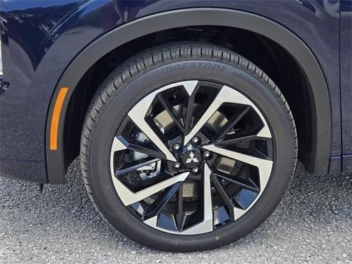 2025 Mitsubishi Outlander PHEV SEL