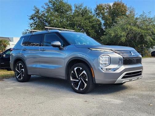 2022 Mitsubishi Outlander SEL
