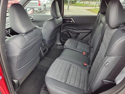 Diamond 2026 Mitsubishi Outlander LE