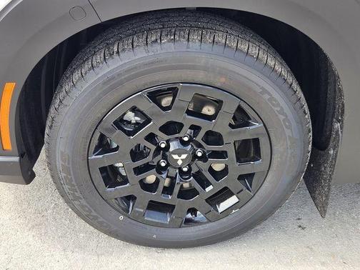 Diamond White 2026 Mitsubishi Outlander Trail Edition