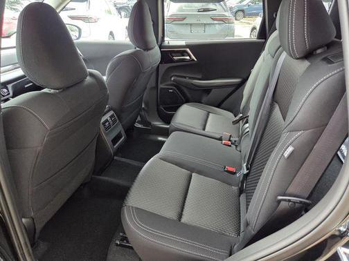 Black Diamond 2026 Mitsubishi Outlander ES