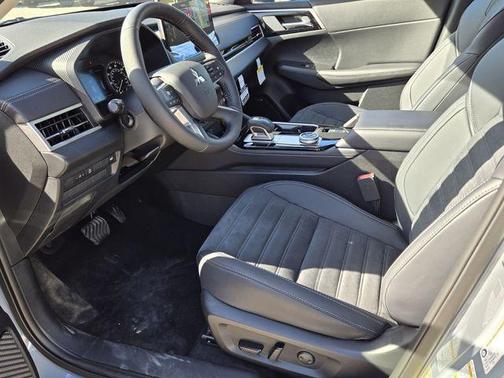 2026 Mitsubishi Outlander Trail Edition