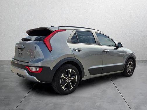 Steel Gray 2023 Kia Niro EX