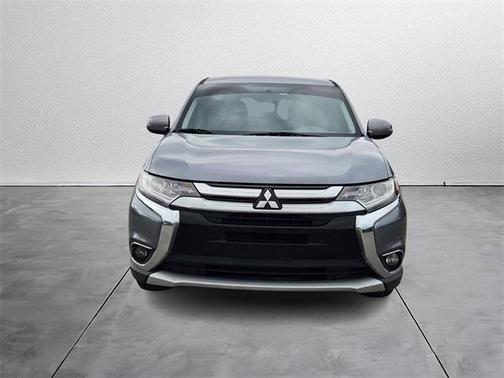 2016 Mitsubishi Outlander SE