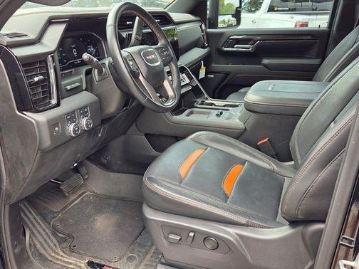 Onyx Black 2024 GMC Sierra 3500 AT4
