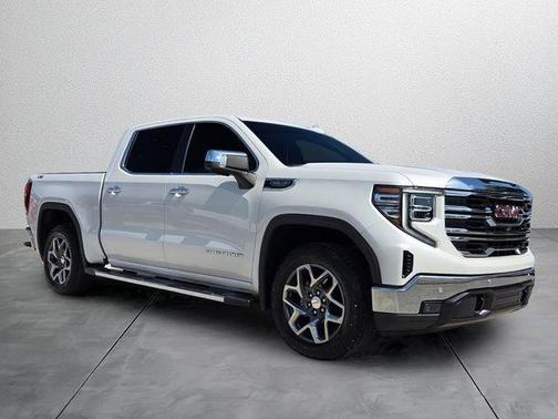 White Frost Tri-Coat 2022 GMC Sierra 1500 SLT