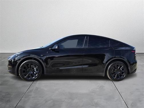 2025 Tesla Model Y Long Range