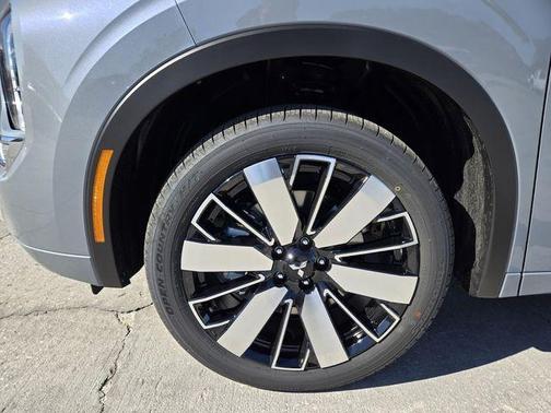 2026 Mitsubishi Outlander SEL