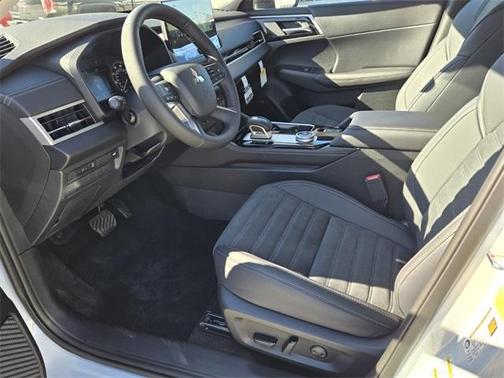 2026 Mitsubishi Outlander Trail Edition