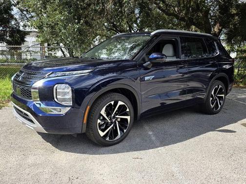 2025 Mitsubishi Outlander PHEV SEL