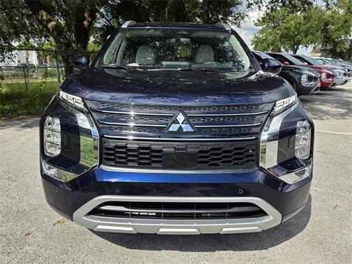 2025 Mitsubishi Outlander PHEV SEL