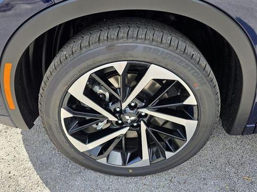 2025 Mitsubishi Outlander PHEV SEL