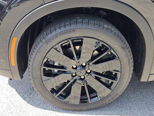 Black Diamond 2026 Mitsubishi Outlander LE