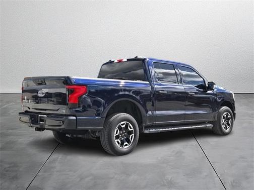 2022 Ford F-150 Lightning XLT