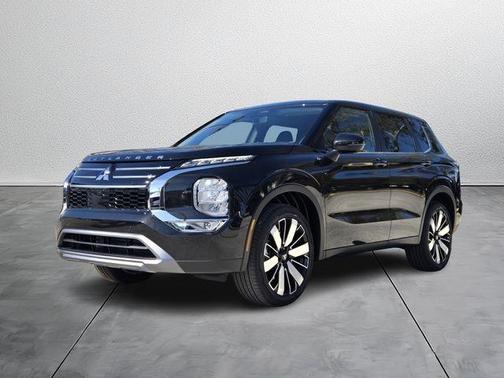Black Diamond 2026 Mitsubishi Outlander SE
