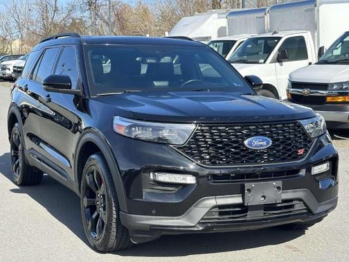 Agate Black Metallic 2023 Ford Explorer ST