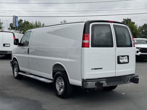 Summit White 2025 Chevrolet Express 2500 Work Van
