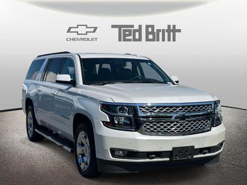 Pearl 2016 Chevrolet Suburban LT