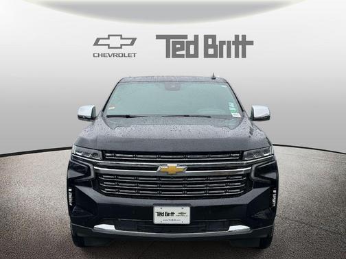 Black 2024 Chevrolet Suburban Premier