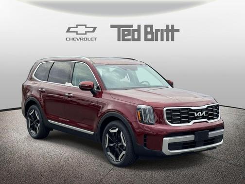 Red 2023 Kia Telluride S