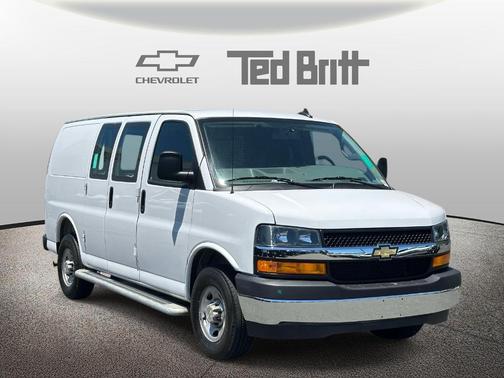 Summit White 2025 Chevrolet Express 2500 Work Van