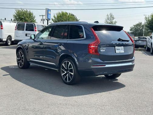 Denim Blue Metallic 2023 Volvo XC90 B6 Plus 7-Seater