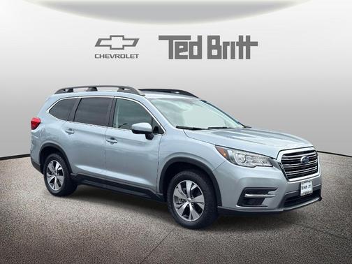 Ice Silver Metallic 2022 Subaru Ascent Premium 7-Passenger