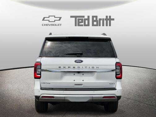 White Metallic 2023 Ford Expedition Max Limited