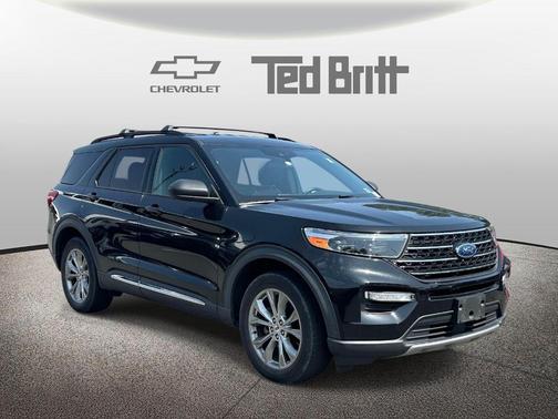 Black Metallic 2020 Ford Explorer XLT