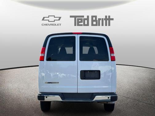 Summit White 2025 Chevrolet Express 3500 LT