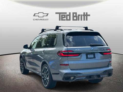 Gray Metallic 2023 BMW X7 xDrive40i