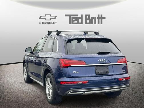 Navarra Blue Metallic 2022 Audi Q5 40 Premium