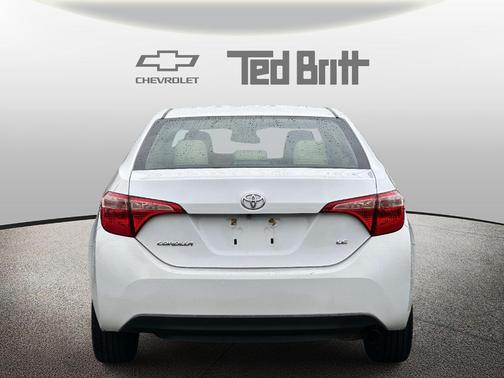 Super White 2017 Toyota Corolla LE