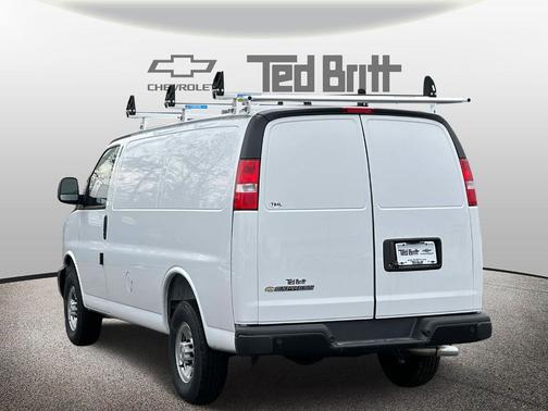 Summit White 2025 Chevrolet Express 3500 Work Van