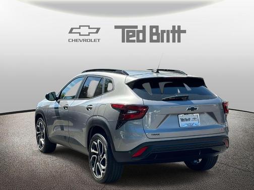 Sterling Gray Metallic 2024 Chevrolet Trax 2RS