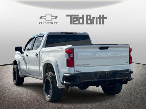 Summit White 2019 Chevrolet Silverado 1500 LT Trail Boss