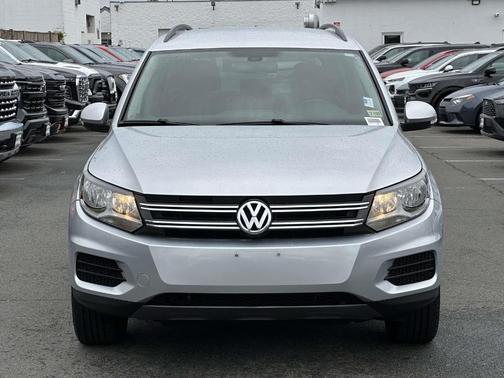 Reflex Silver Metallic 2017 Volkswagen Tiguan 2.0T S