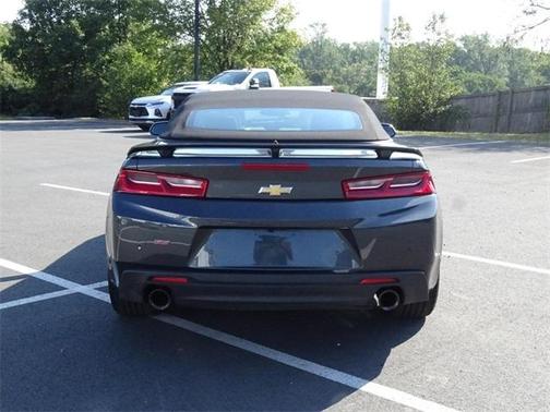 Photo 3 of 23 of 2018 Chevrolet Camaro 2SS