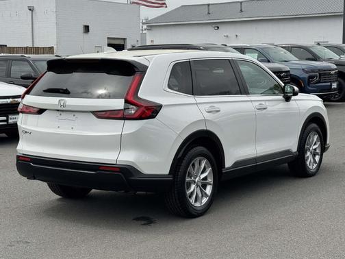 White 2024 Honda CR-V EX