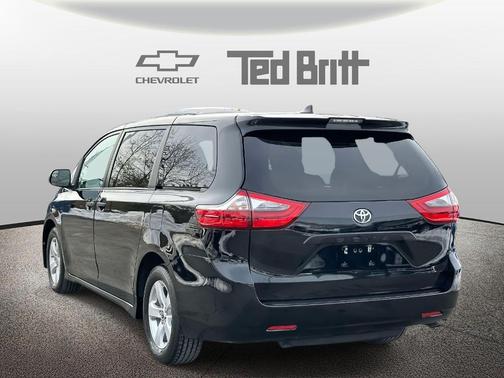 Midnight Black 2020 Toyota Sienna L