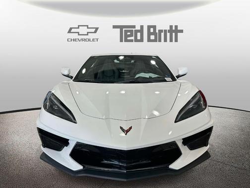 Arctic White 2025 Chevrolet Corvette Stingray w/2LT