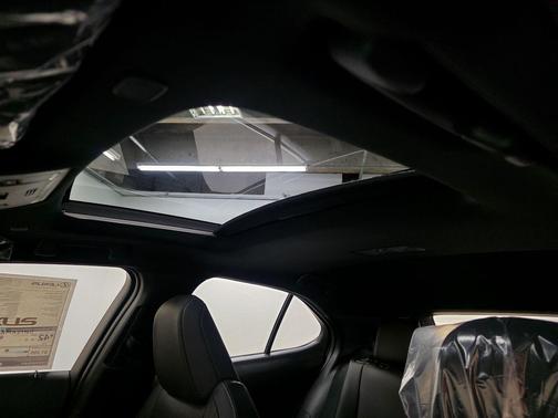 Ultrasonic Blue Mica 2.0 with Obsidian roof 2026 Lexus UX 300h F SPORT Design