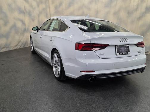 Glacier White Metallic 2018 Audi A5 2.0T Premium Plus