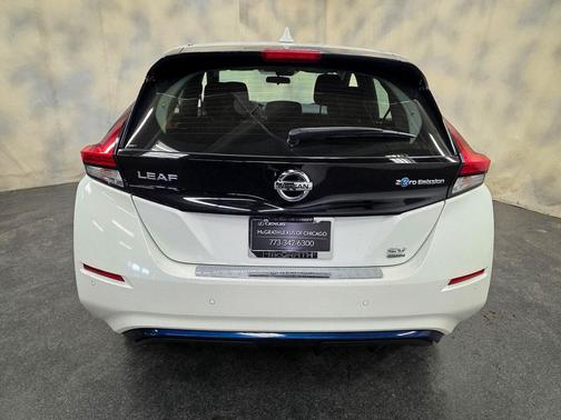 Pearl White Tricoat 2020 Nissan Leaf SV PLUS 62 kWh